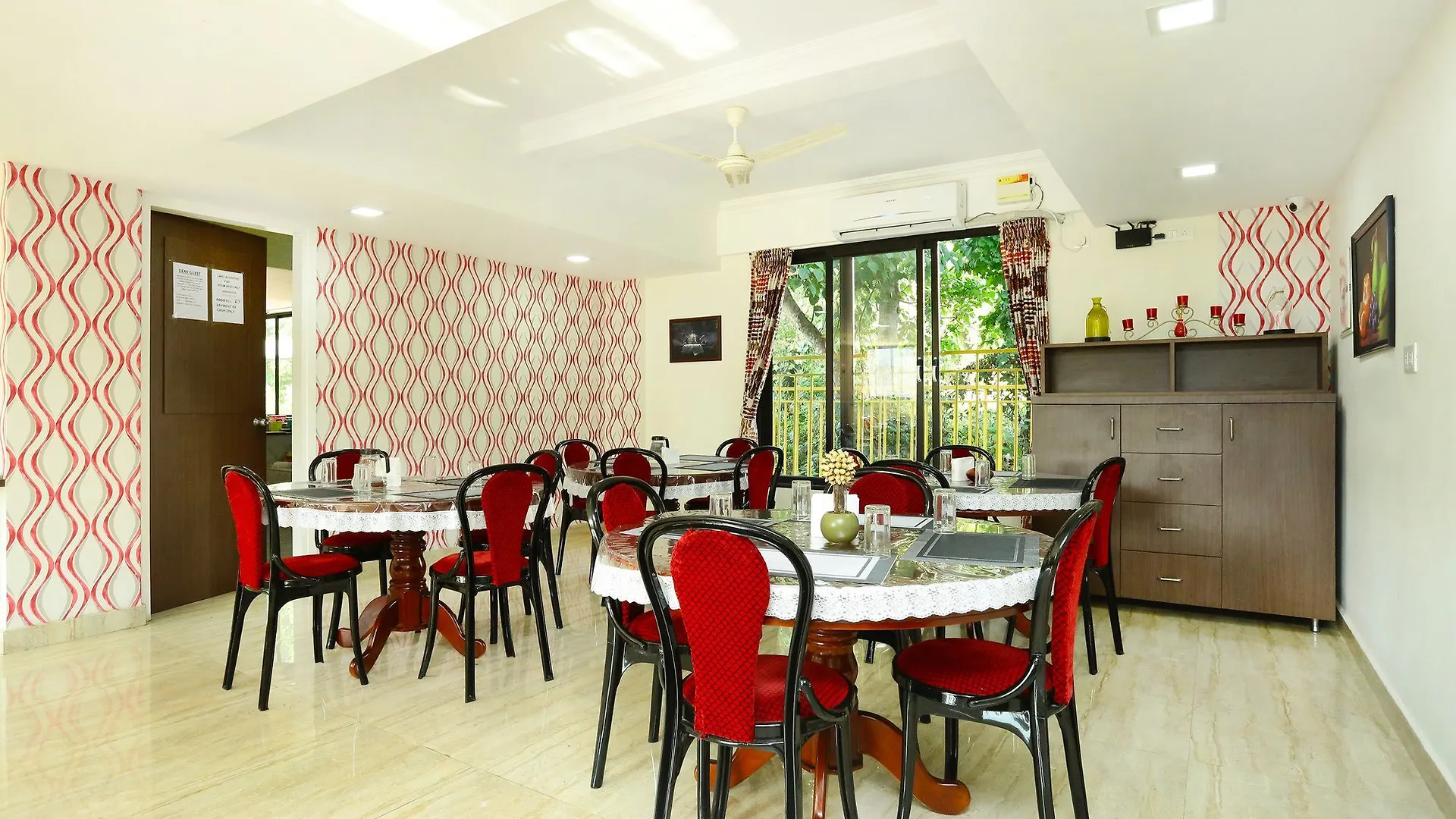 Oyo 46 Silverkey Kakkanad Kochi India